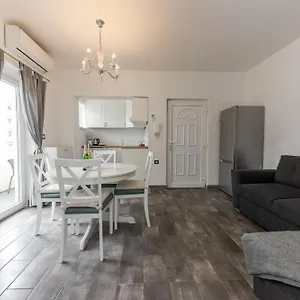  Apartament House Niko M With 6